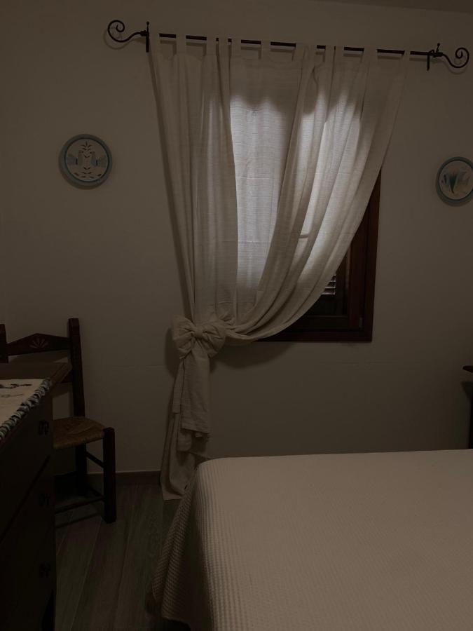 Brezza Di Mare Bed & Breakfast Сан Теодоро Екстериор снимка