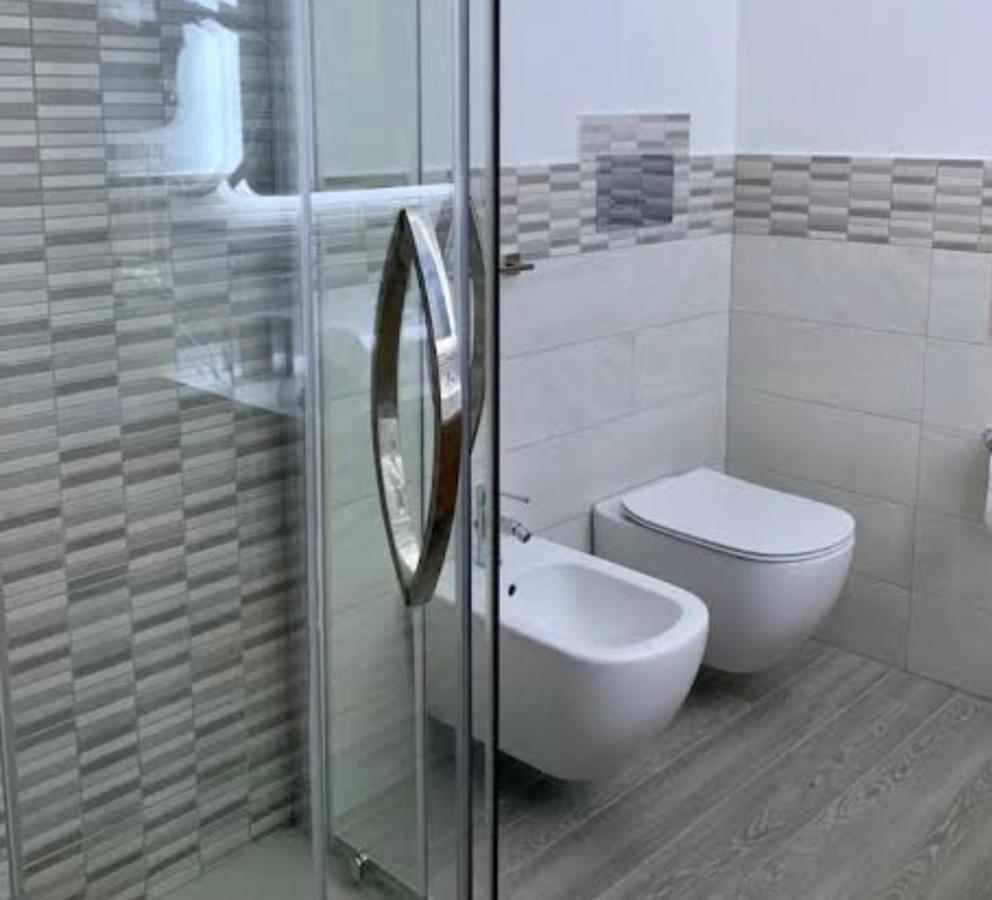 Brezza Di Mare Bed & Breakfast Сан Теодоро Екстериор снимка