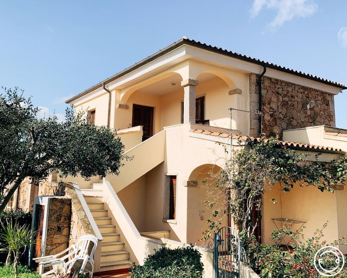 Brezza Di Mare Bed & Breakfast Сан Теодоро Екстериор снимка