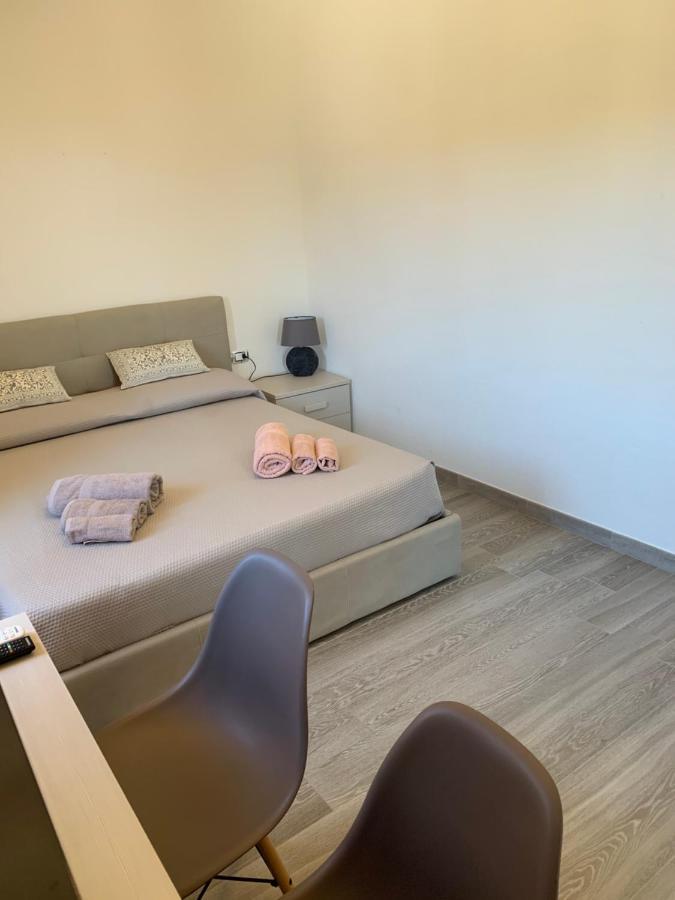 Brezza Di Mare Bed & Breakfast Сан Теодоро Екстериор снимка